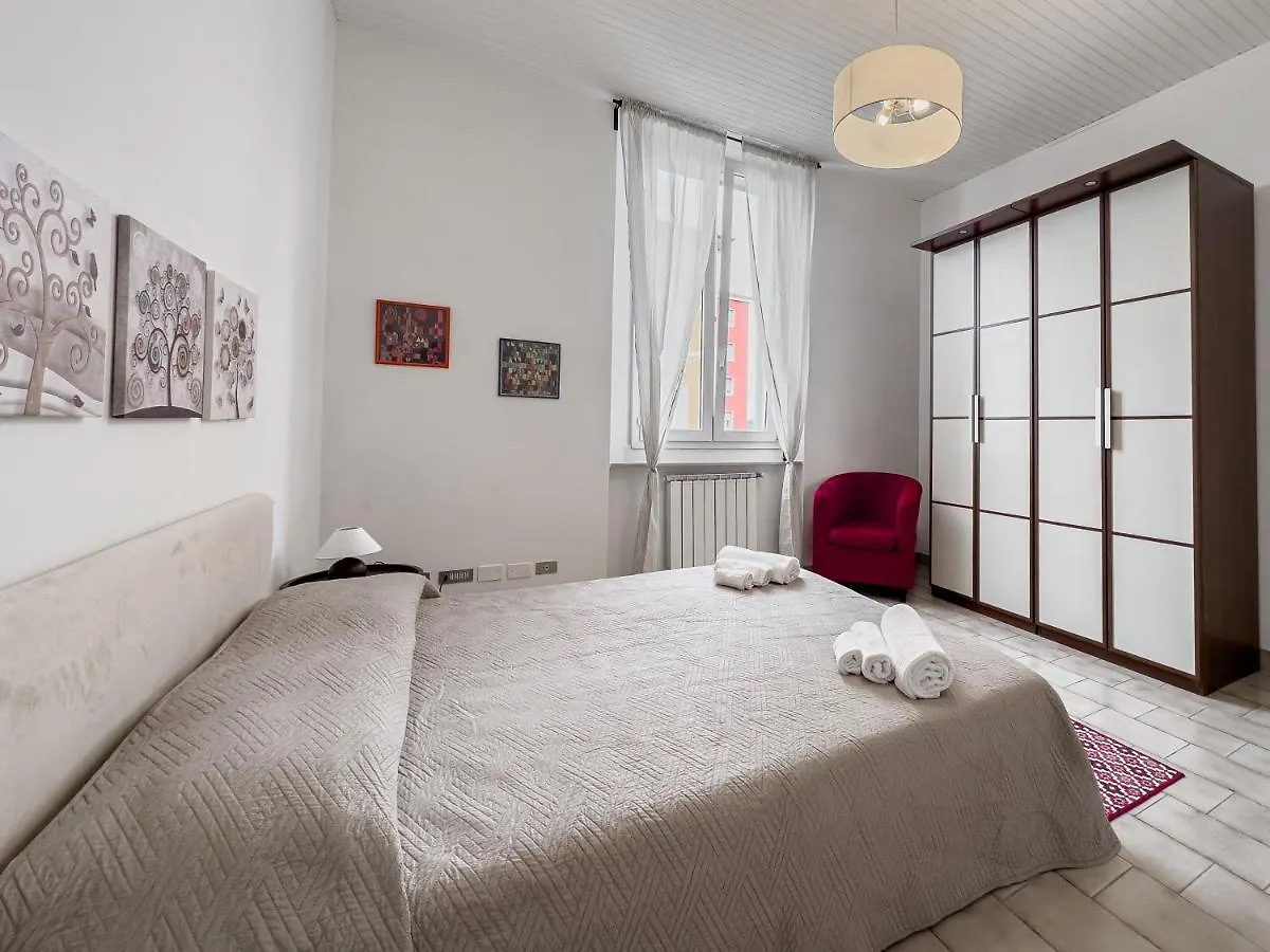 Realkasa Carracci Apartment Bologna 0*,  Italy