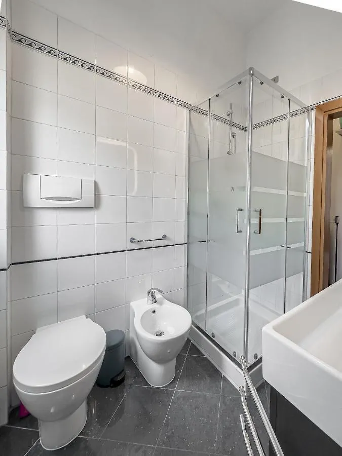 Realkasa Carracci Apartment Bologna