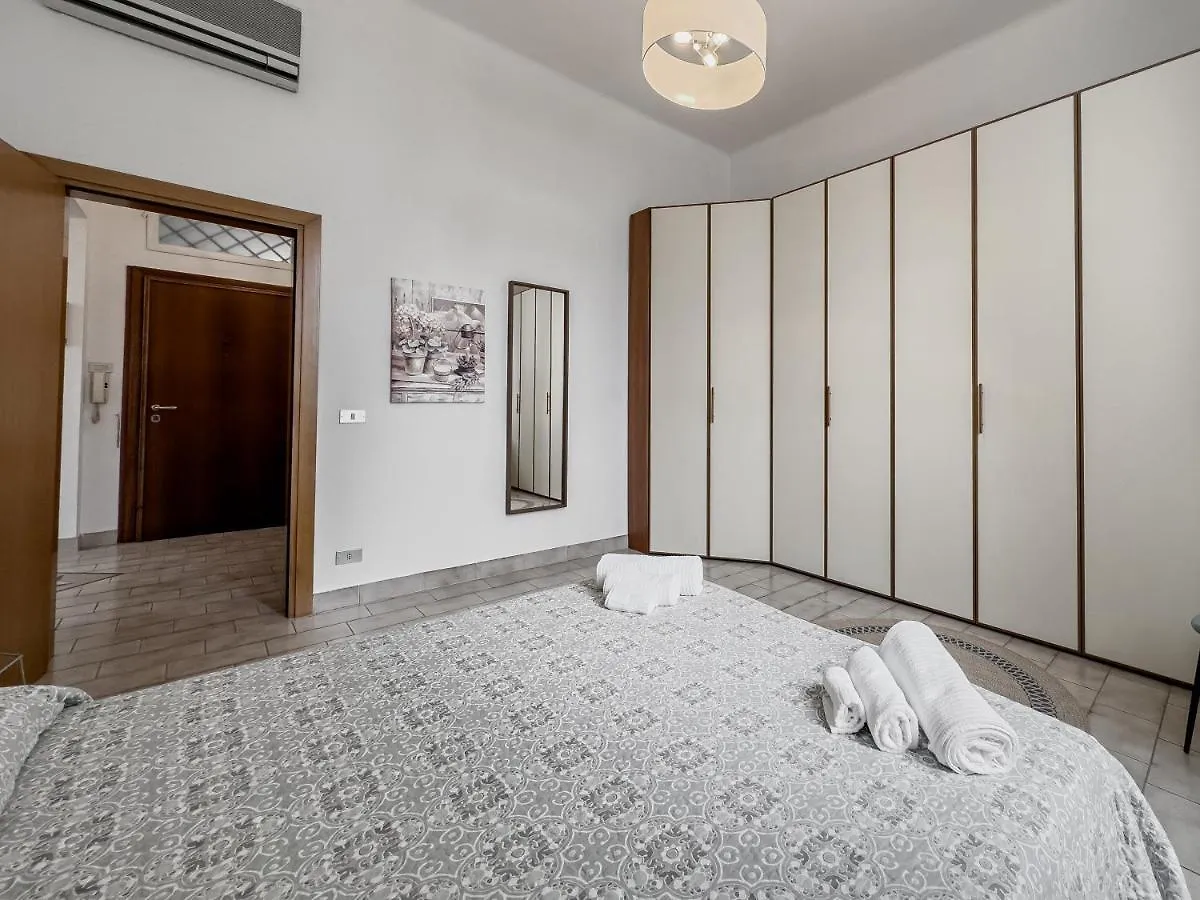 Realkasa Carracci Apartment Bologna Italy