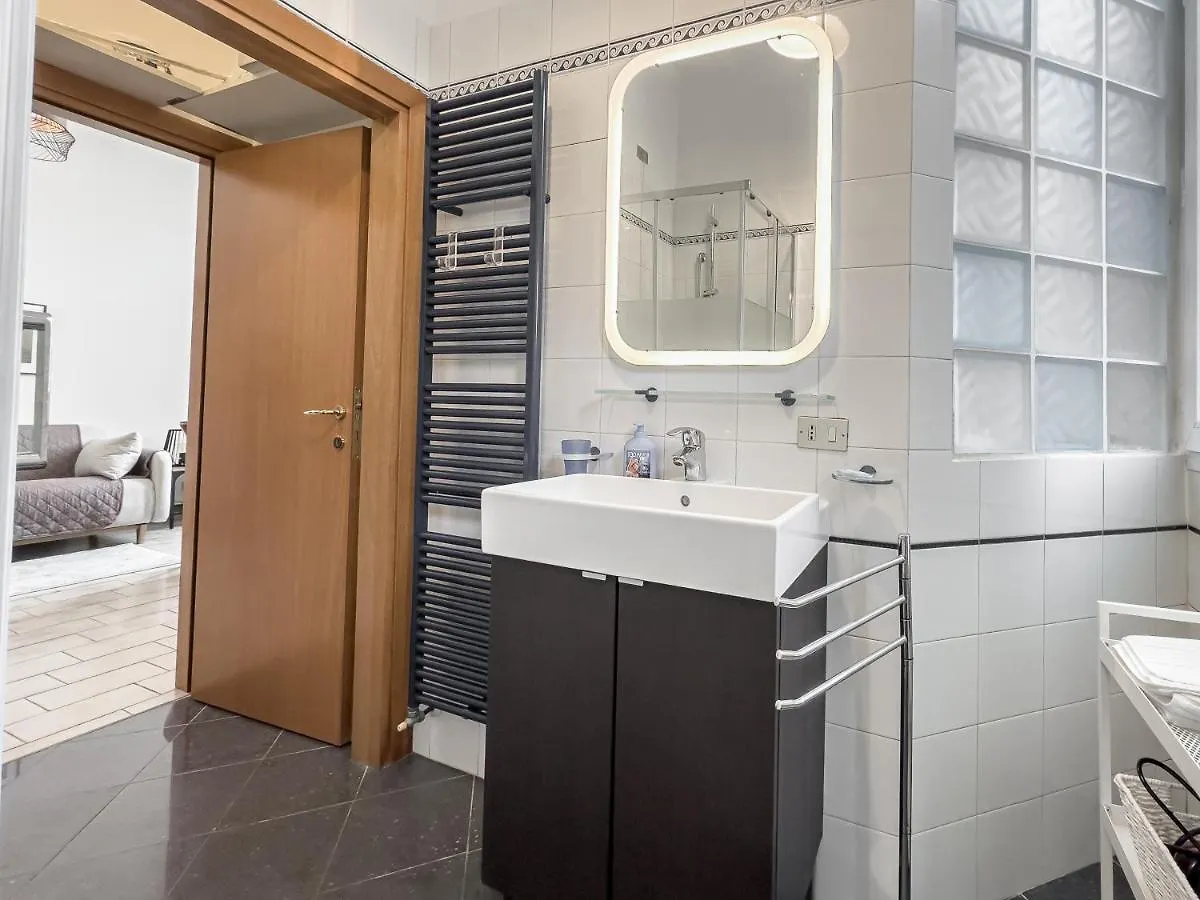 Realkasa Carracci Apartment Bologna 0*,